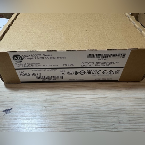 Allen-Bradley 5069-1B16 Logix 5000™M Series • Compact 5000 DC Input Module - Picture 2 of 2